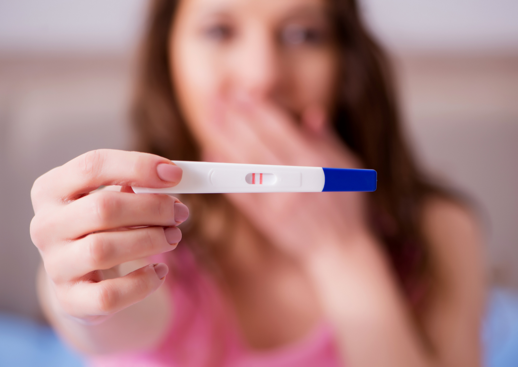 how to use pregnancy test kit at home